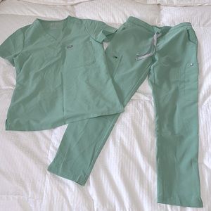 Figs Scrub Set - Yola Bottom XSP & Catrina Top XS